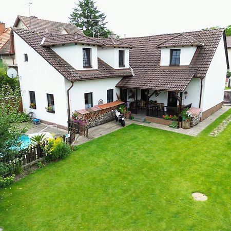 Penzion Beako Na "Pinglu" Wotitz Exterior foto